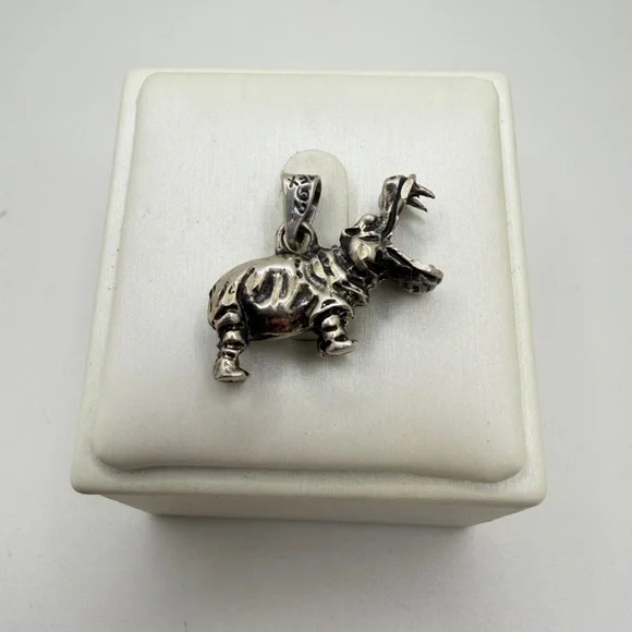 Possible vintage TAXCO sterling silver Hippopotamus charm or pendant! - Picture 13 of 14
